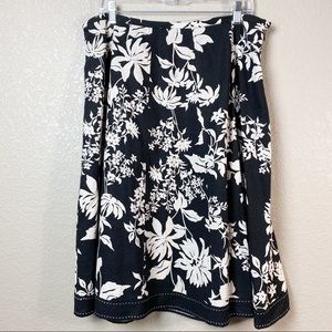 Black White Floral Linen Full Skirt Border Hem